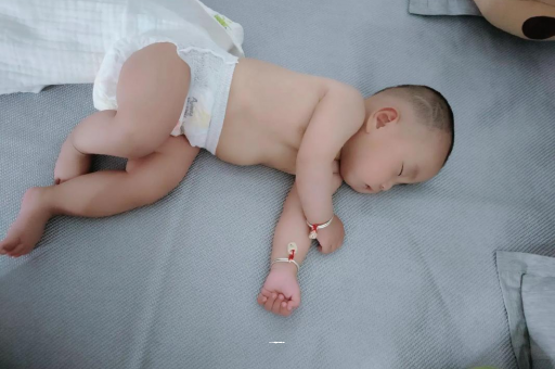 荆州宝宝发烧可以喝牛奶吗